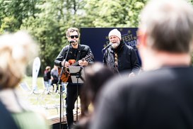 Die Band B/AUER spielt beim Europafest.